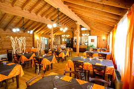 TRATTORIA MEZZALUNA